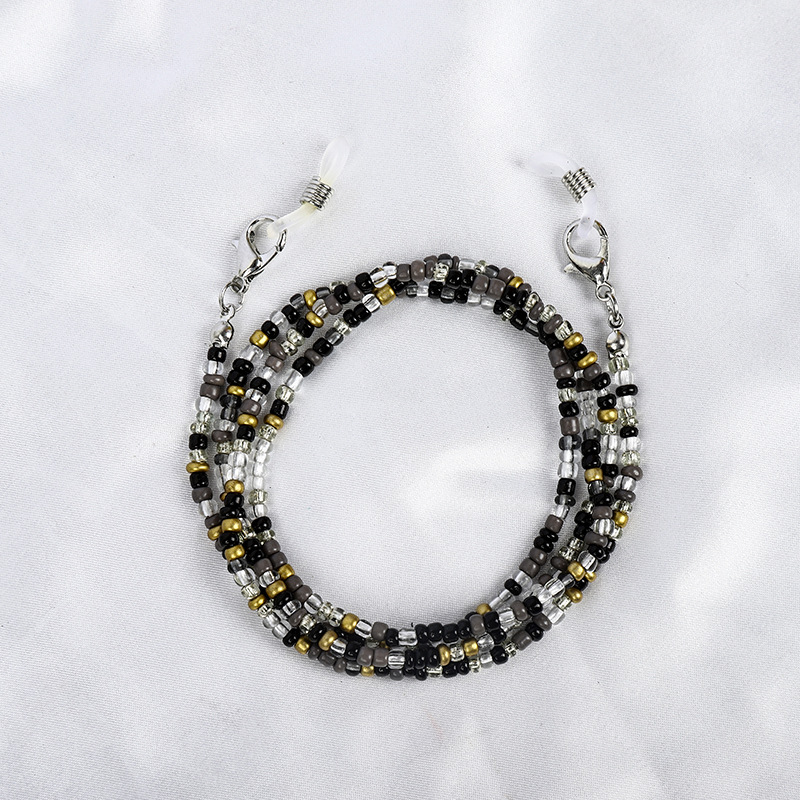 سلسلة تعليق نظارات مع خرز الأرز وتصميم القناع