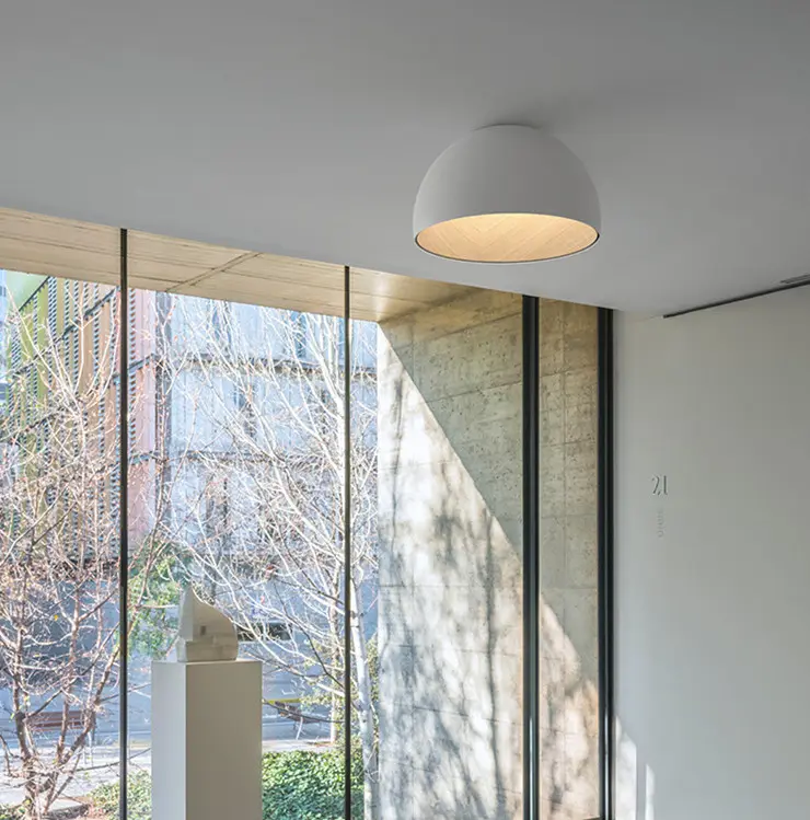 Minimal Bedroom Lamp Is Simple and Modern