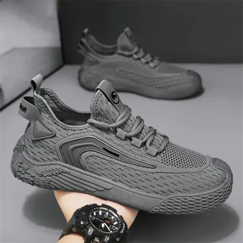 Breathable Flying Mesh Sports Shoes Casual Lightweight Lace-up Sneakers
