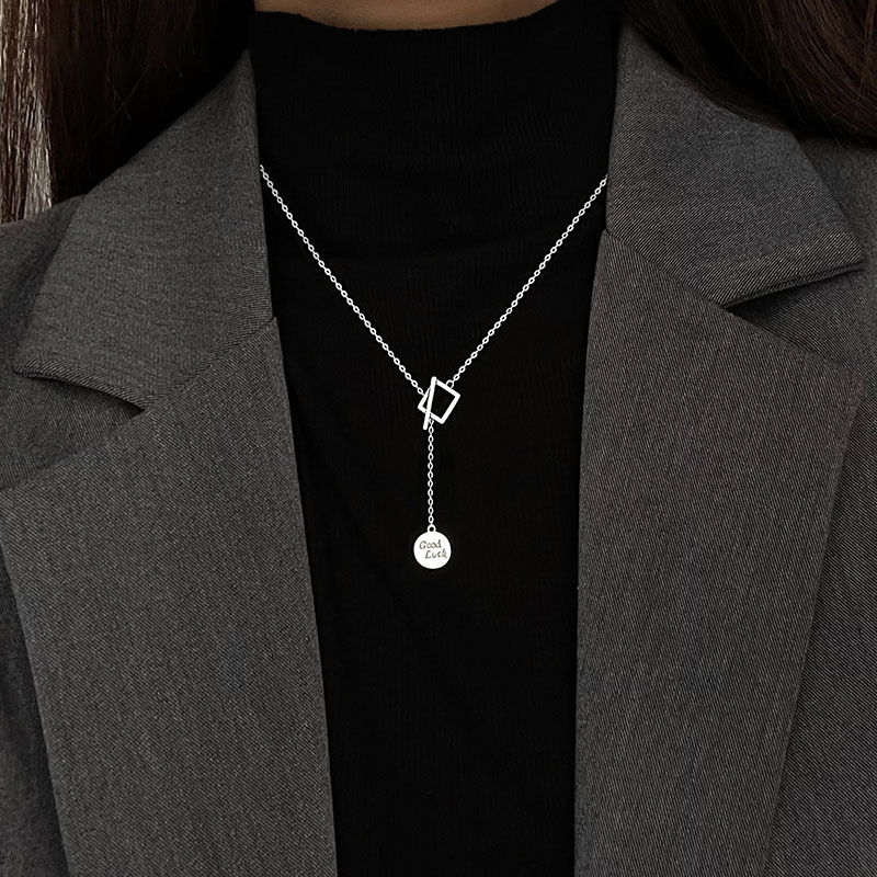 Small Design Sense Tassel Clavicle Chain