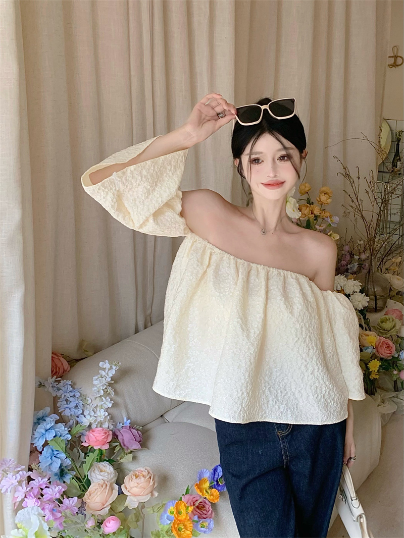 Title 7, One-shoulder Short-sleeved Shirt Puff-sleeve Cr...