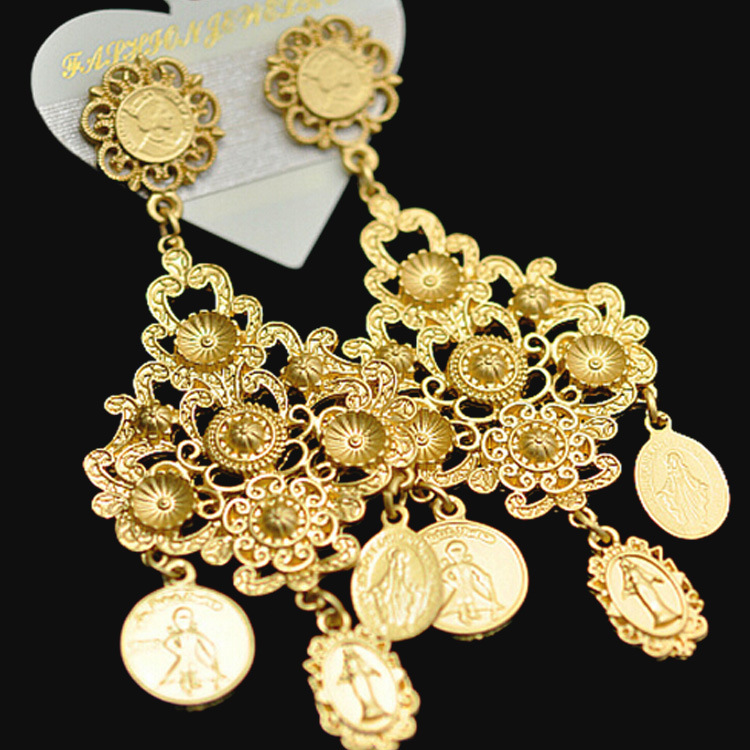 Retro Exaggerated Court Baroque Catwalk Coin Earrings