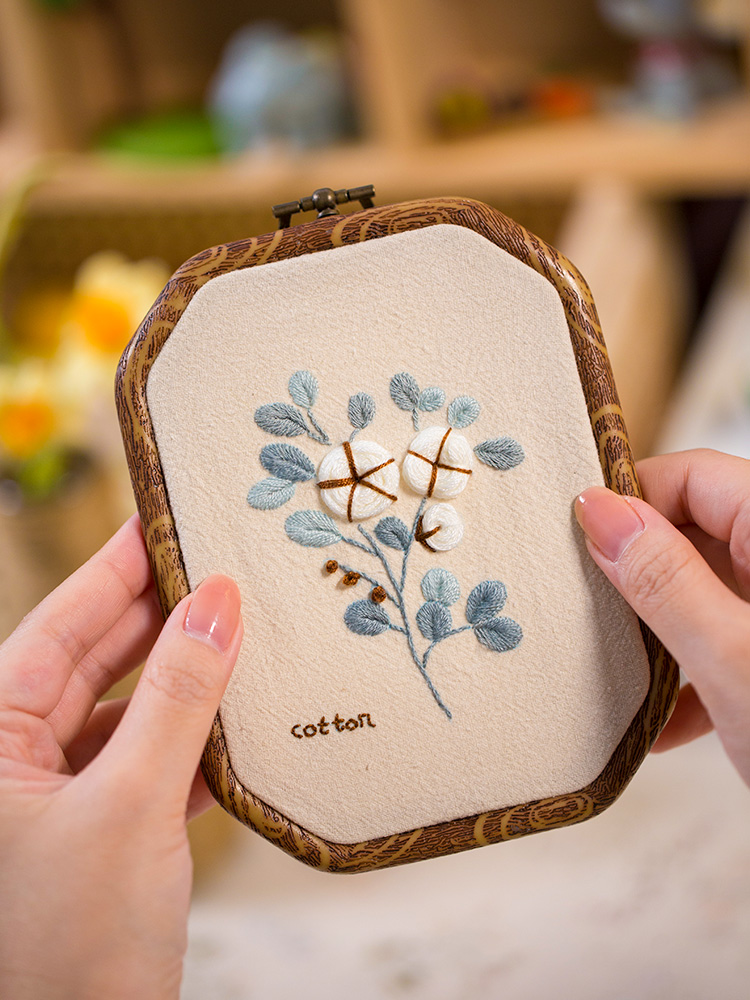 Akka Hand-embroidered Diy Material Bag Embroidery Self-embroidered Three-dimensional — image 1