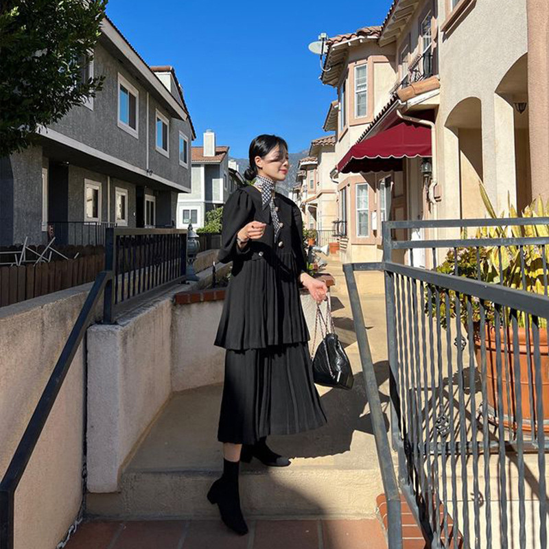 Puff-Sleeve Cake Midi Dress, picture 5 of 5
