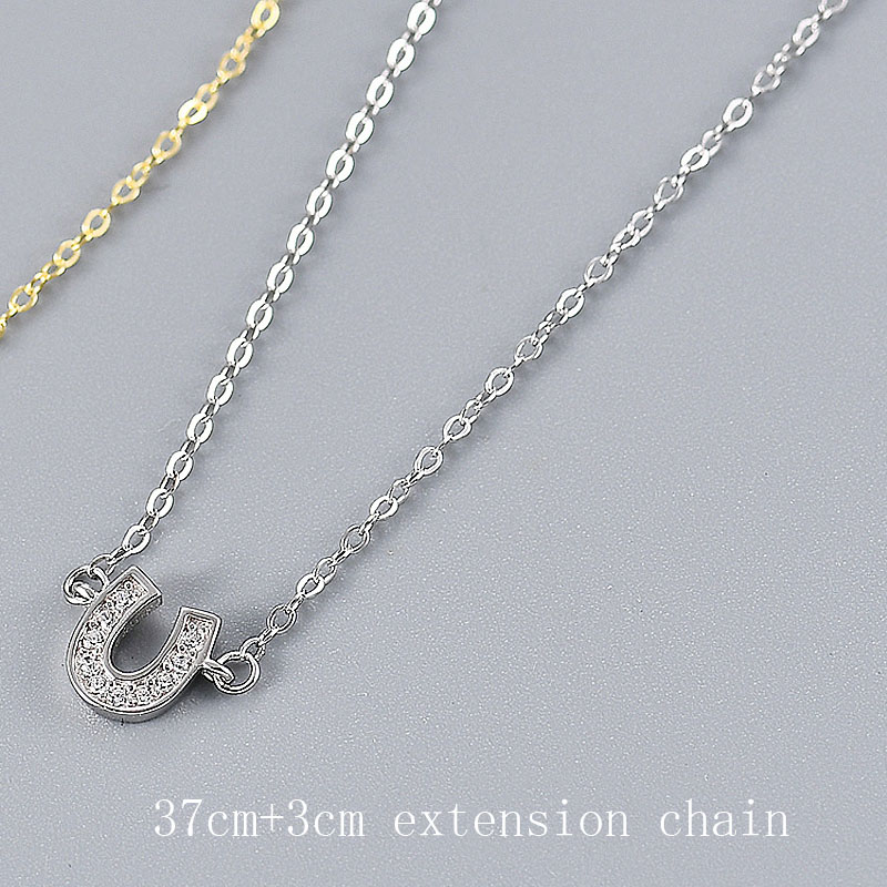 Fashionable And Simple Mini U-shaped Horseshoe Necklace