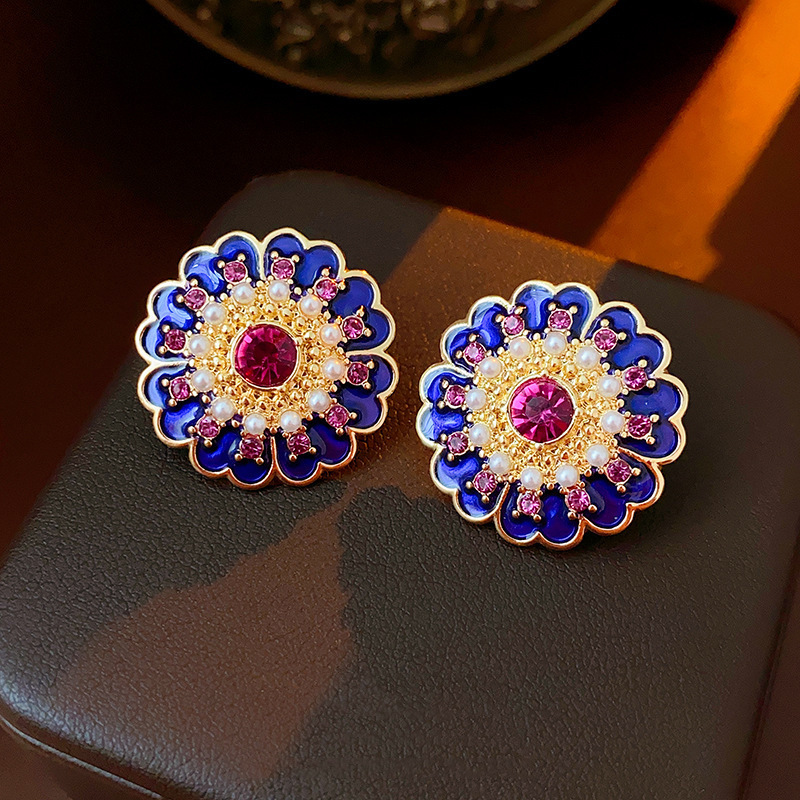 Vintage Silver Needle Elegant Earrings Women French Retro Studs Luxury Premium