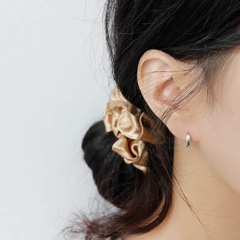 Female INS Style Simple Mini Sterling Silver Earrings Buckle