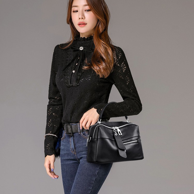 Large Capacity European And American Shopping Shoulder Bag