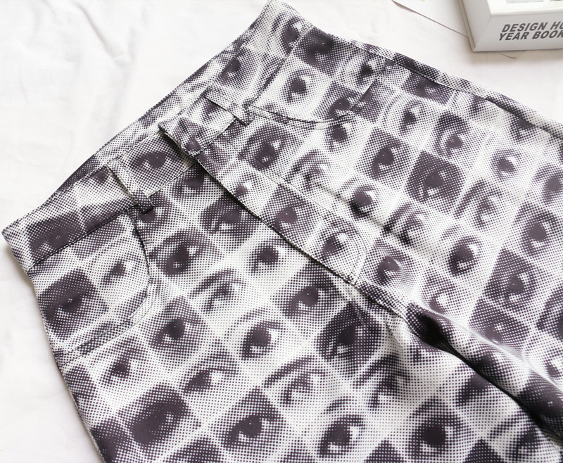 Title 6, Damen-Hose mit lockerem, lässigem Eye-Print und...