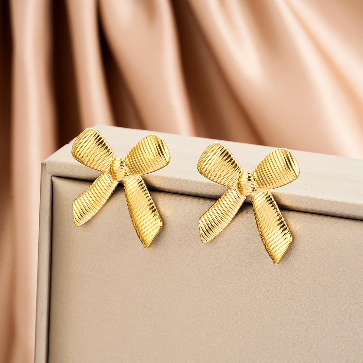 Style 39-1 Pair preview