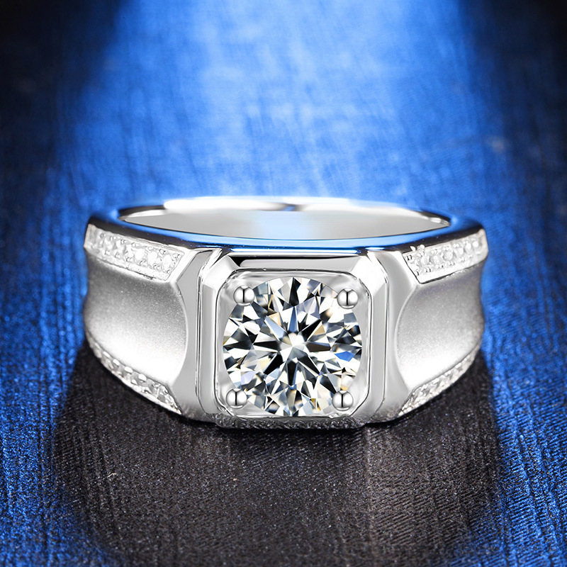 Simple Four Prongs 1 Carat Moissanite Men's Ring