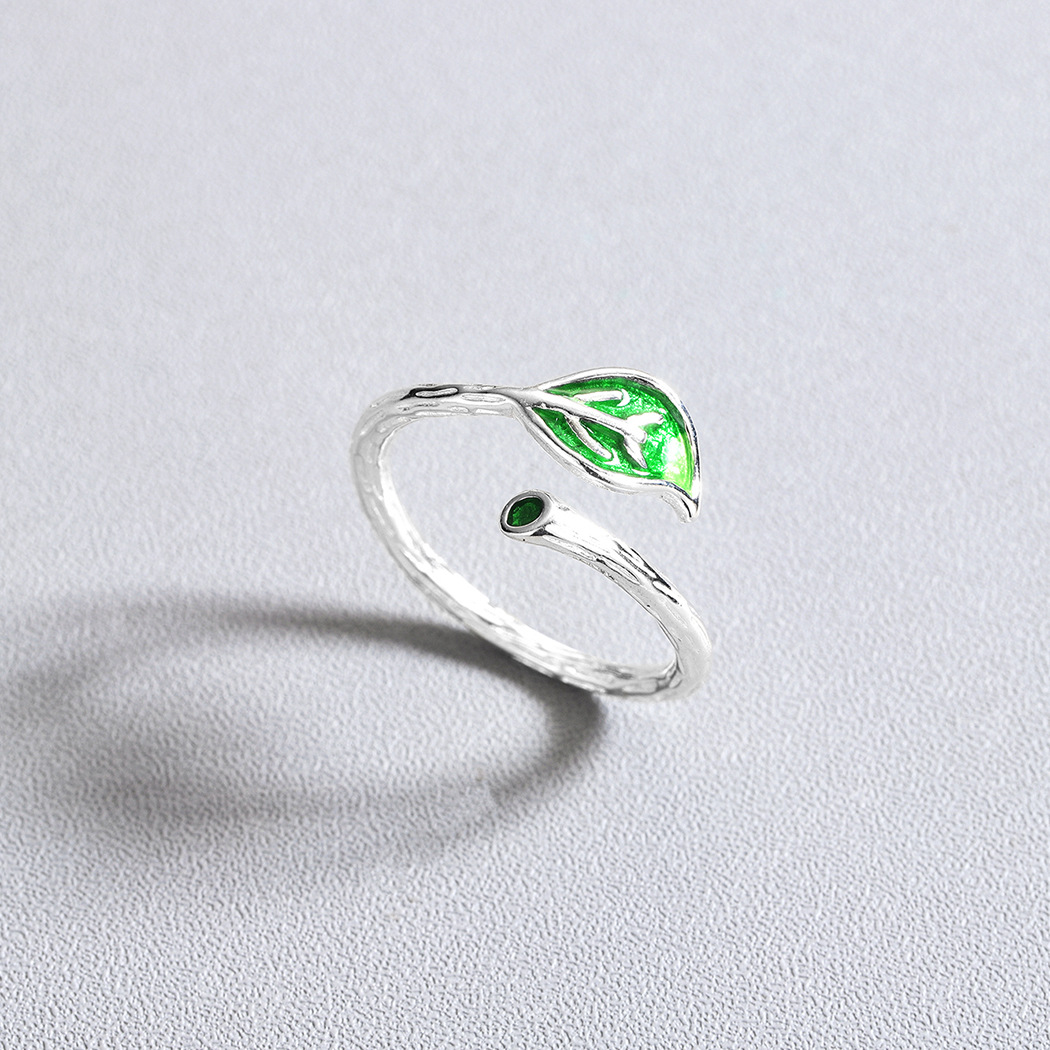 Title 5, Fashion Twig Green Leaf Ring for women. Natural...