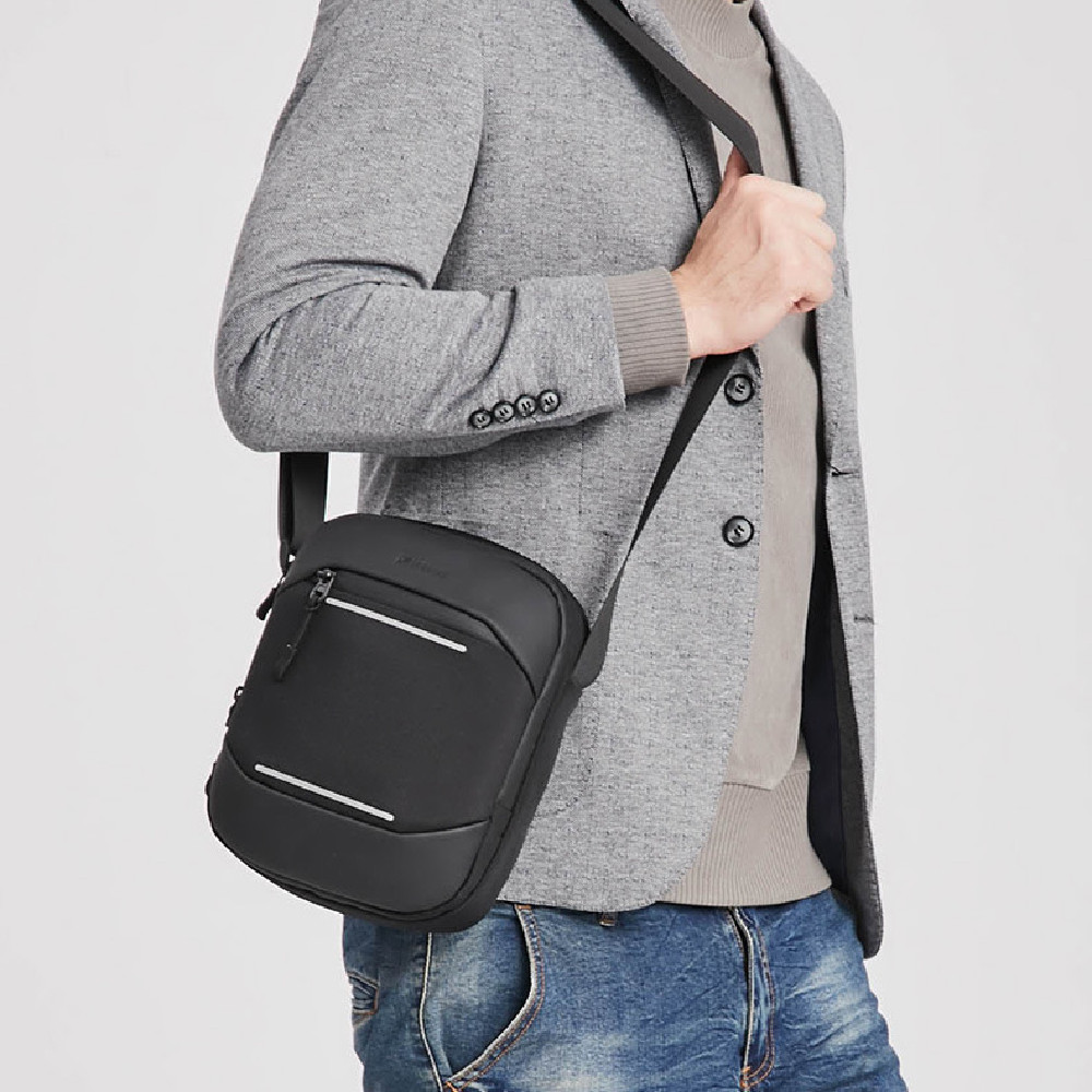 Oxford Spun Large Capacity Crossbody Bag