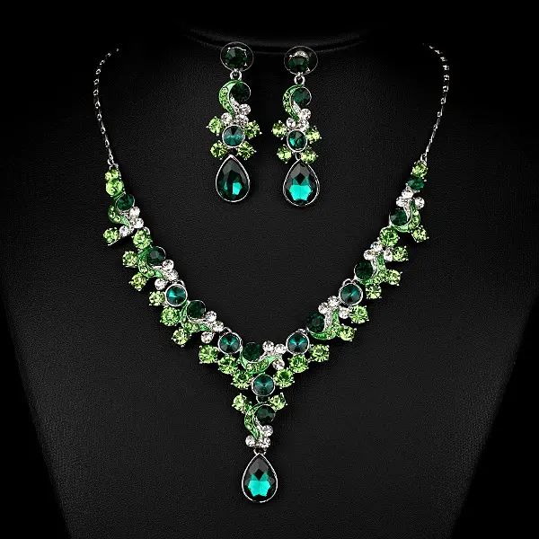 Western Wedding Photography Bride Necklace Earrings Simple Two Piece