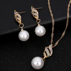 Europe and the United States explosion models accessories bride accessories Pearl Diamond Necklace Set Earrings wavy lines - Gold - View 1