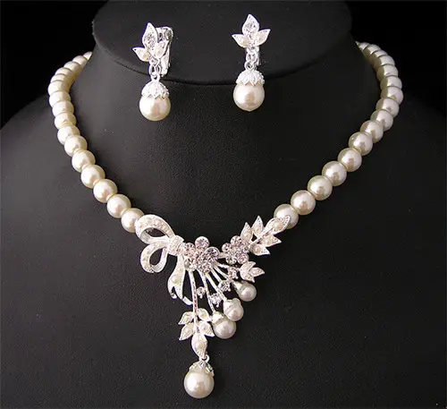 Wedding ladies, bridal ornaments, gowns, pearls, necklaces