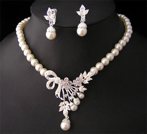 Wedding ladies, bridal ornaments, wedding gowns, pearls, necklaces, earrings, jewelry sets - Shop at LoveMi