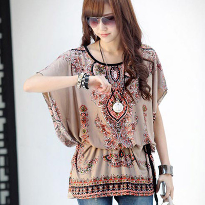 The autumn of the new pattern of mixed ethnic short sleeved blouse with bat sleeve belt anti Sai sweater 25472