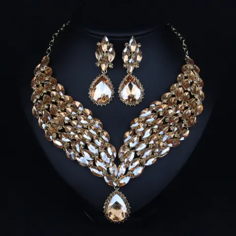Europe and the United States Fashion Exaggerated Full Drill