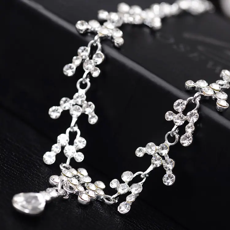 Korean Female Wedding Diamond Necklace Earrings Set
