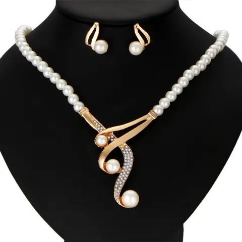 Europe and the United States Personality Pearl Clavicle Necklace