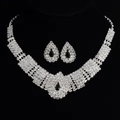 Europe And The United States Exaggerated Full Drill Bridal Suite Necklace - Black - View 1