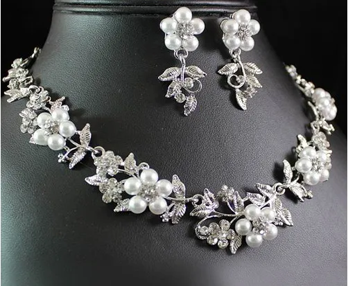 Alloy bridal sleeve chain, leaf pearl necklace, earring, Korean wedding dress, two piece set, pearl leaf set chain - Shop at LoveMi