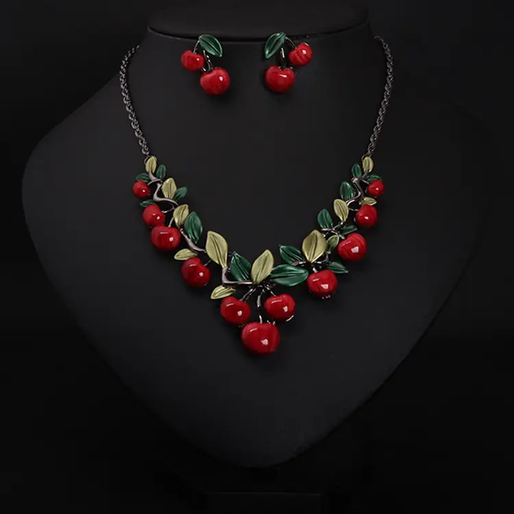 Europe and the United States big jewelry