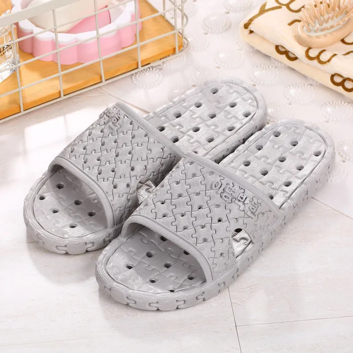 Summer slippers bathroom drain thick hollow plastic anti-skid slippers and men's and women's indoor home couples - Grey