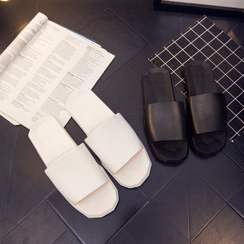 Cool summer indoor bathroom slippers Ms. couple bath soft bottom Korean plastic slippers tide