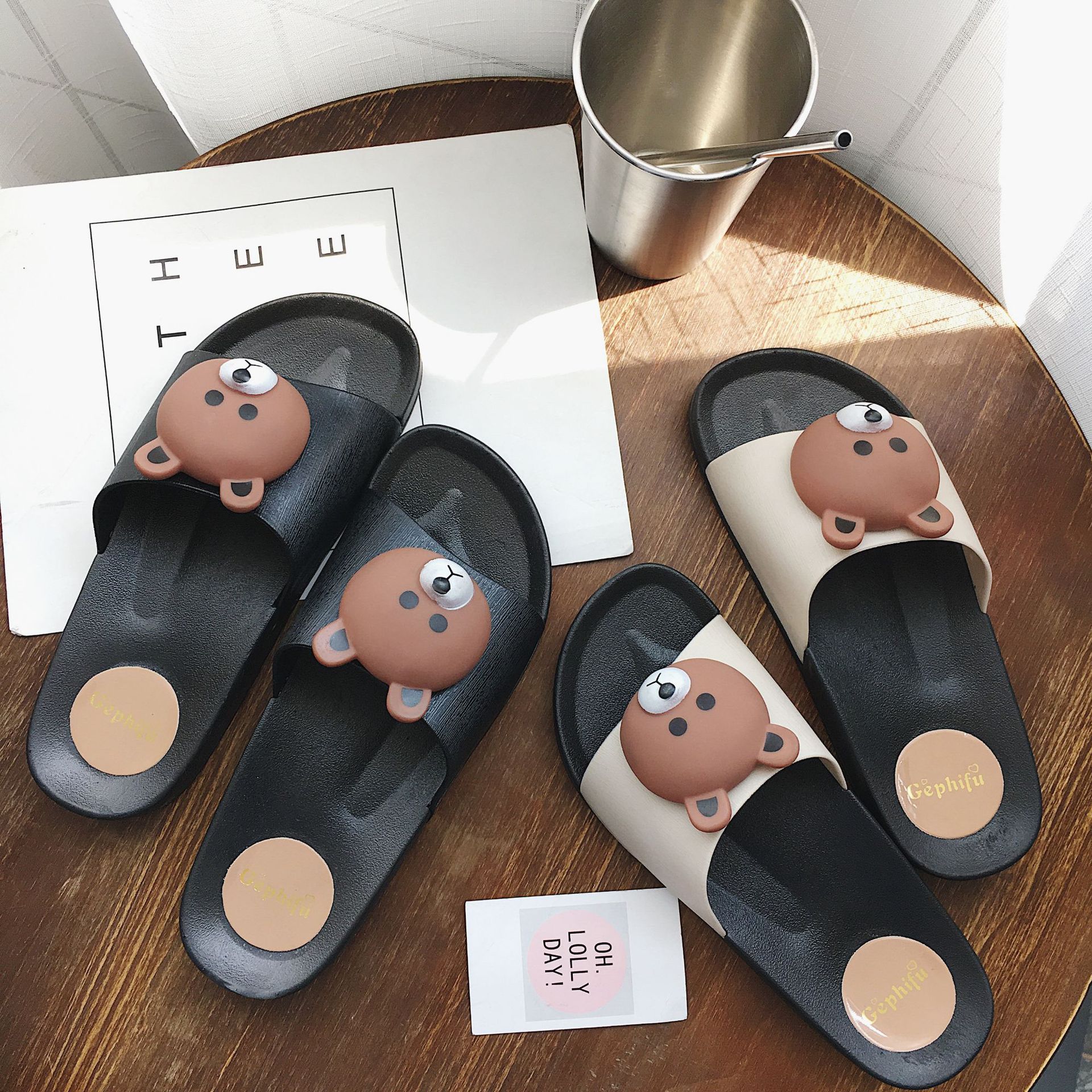 The summer Philippines Ji Fu Zai Zai trend Korea cute lady all-match anti-skid slippers wholesale