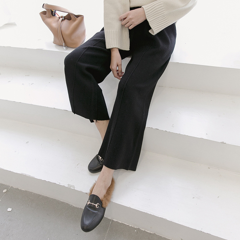 Maternity knitted cropped trousers