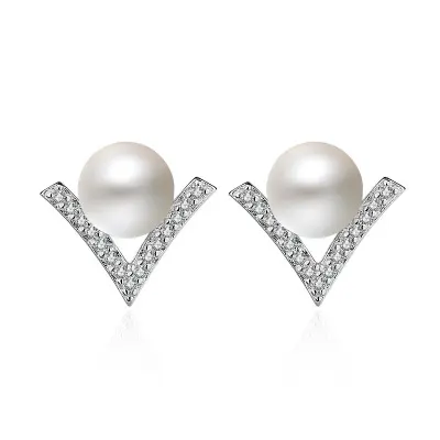 V-shaped Triangle Earrings