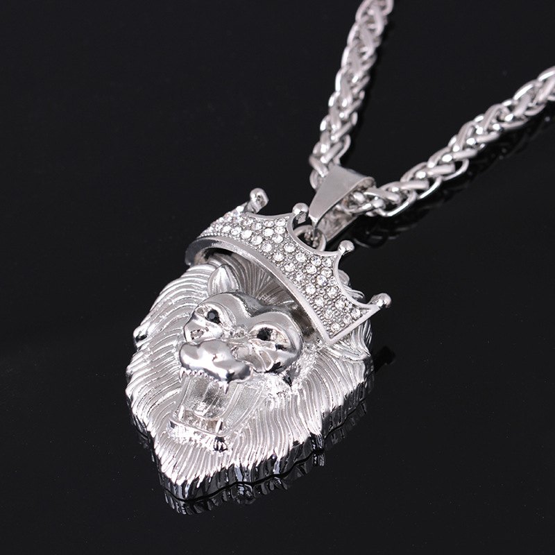 Europe and the United States selling diamond crown lion hip-hop luminous necklaces men Unisex gold-plated hiphop luminous Pendant — foto 3