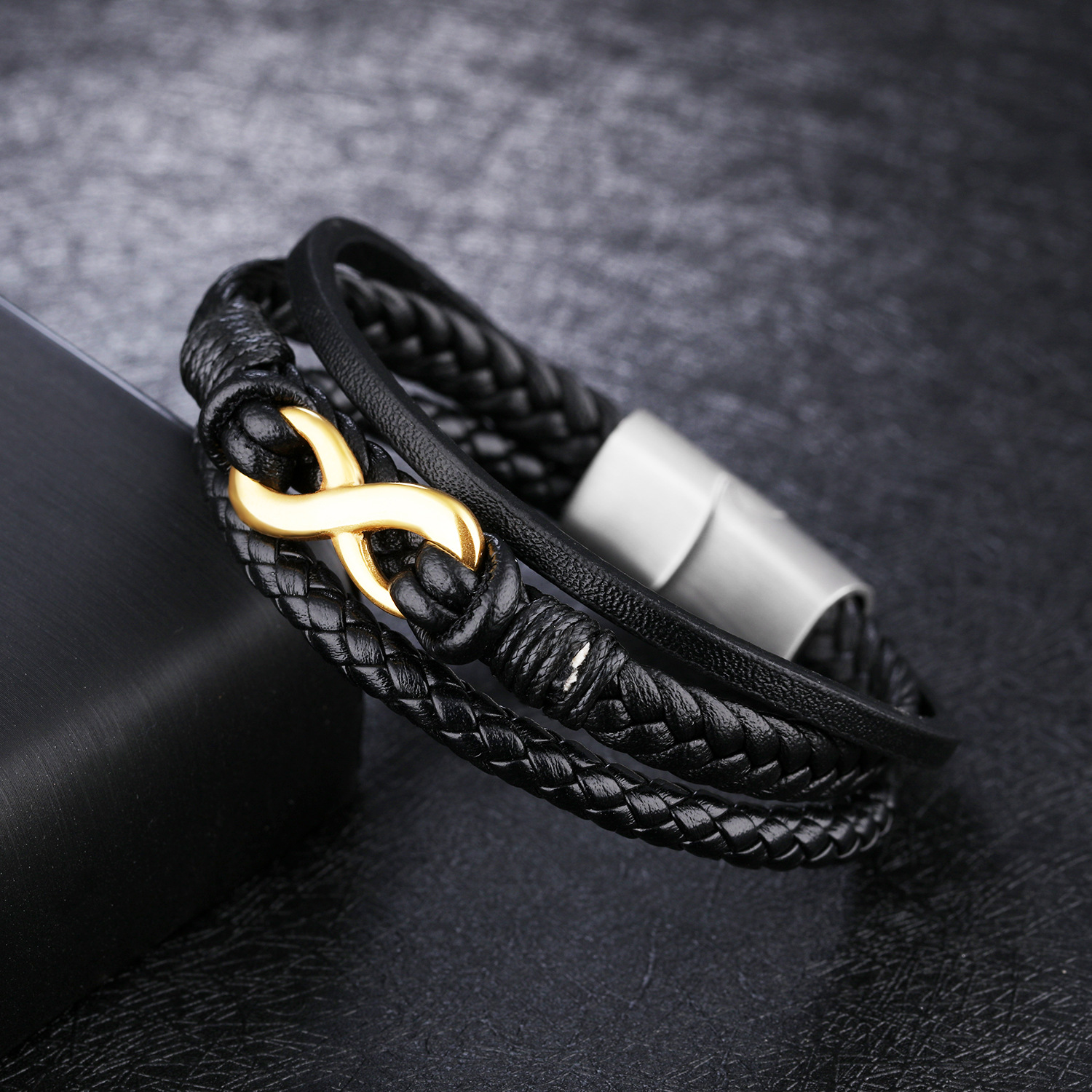 Vintage leather bracelet — foto 4
