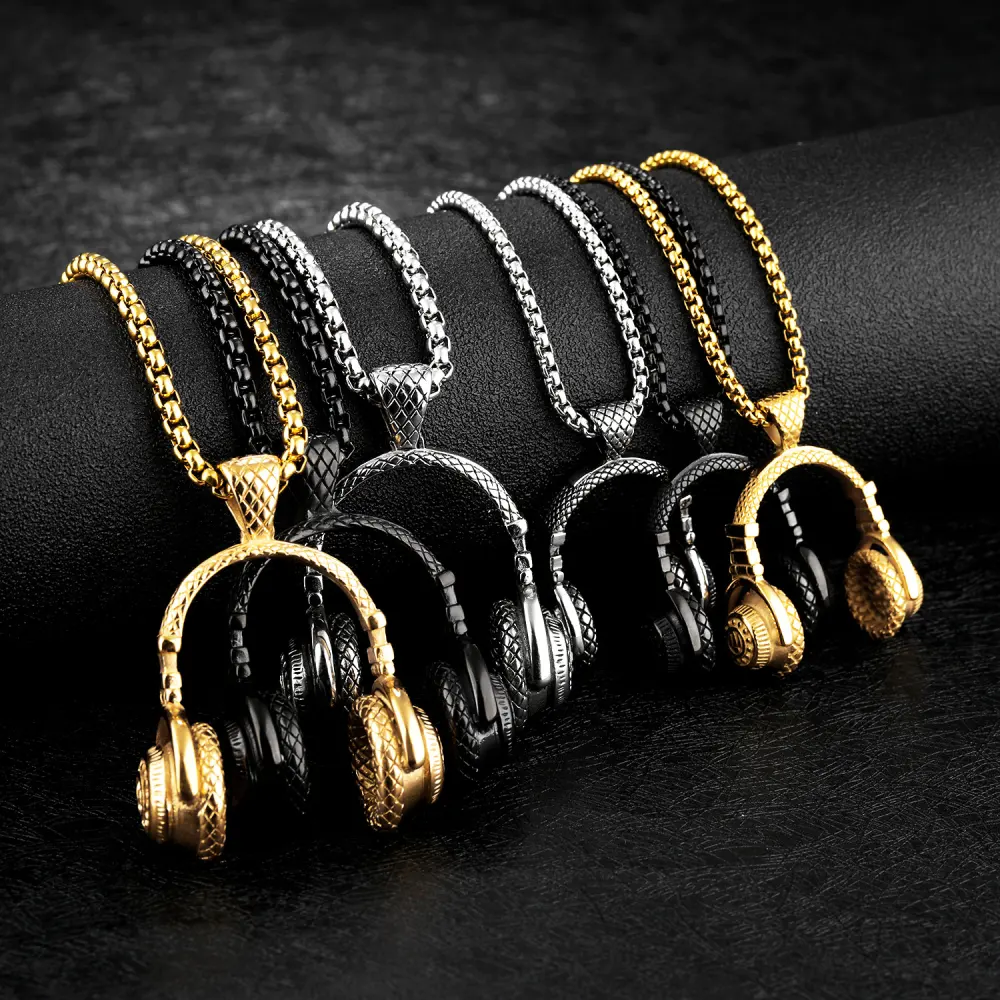 Titanium Fashion Music Headset Earplugs Pendant Necklace for Men