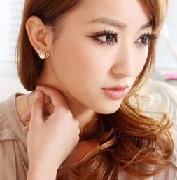 Korean version of the triangular pearl stud earrings