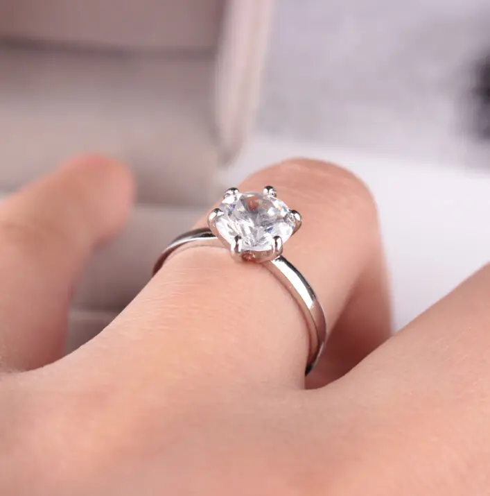 Plated 925 Silver Six-Prong Zirconia Ring High-Diamond