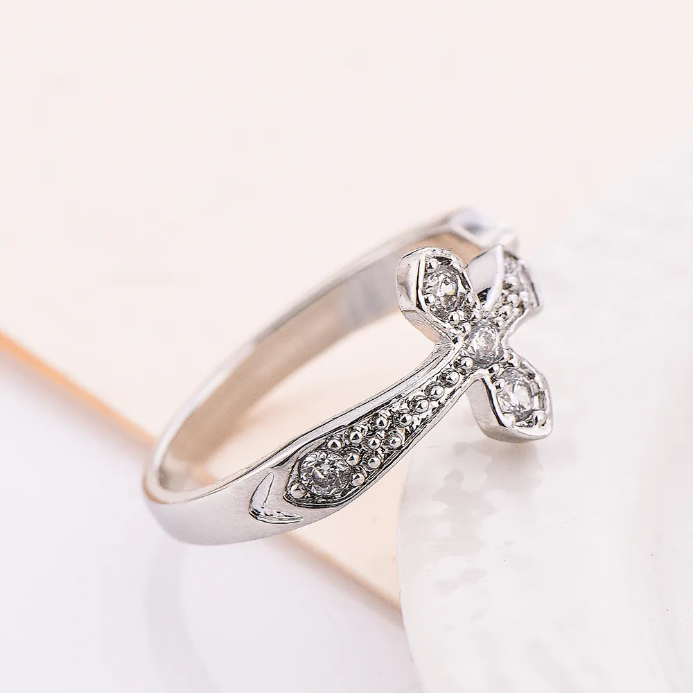 Korean version of creative new product fashion white gold lady ring engagement gift manufacturer