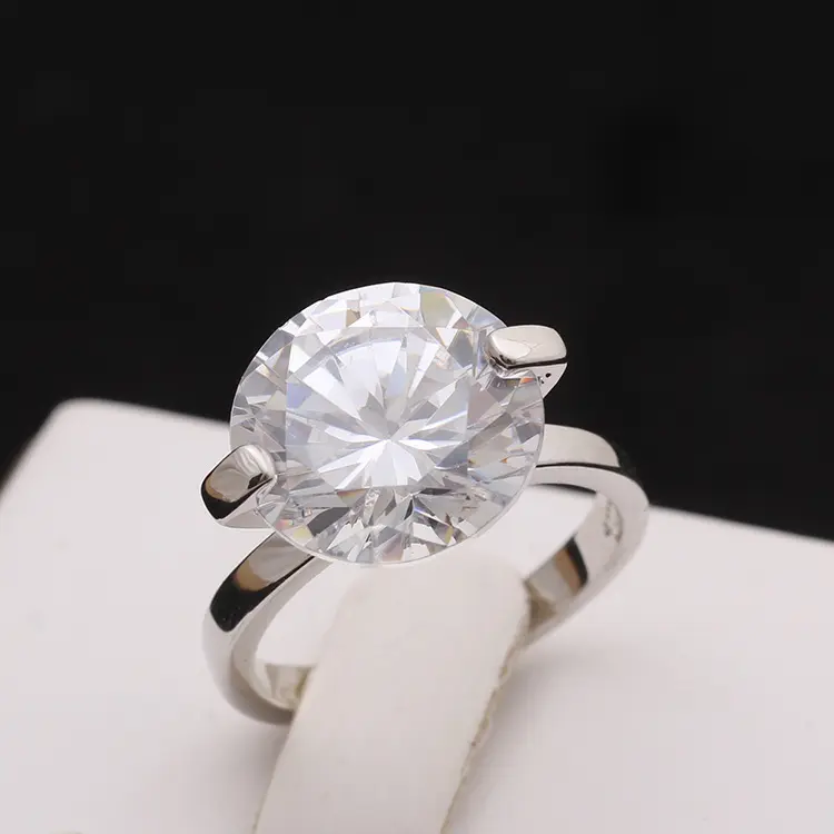 The Sun Cloud Classic Simulation Diamond Ring