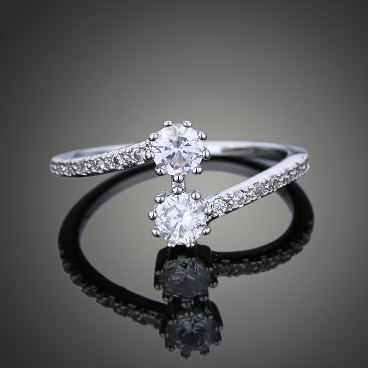 Foreign trade explosion hand ornament, European and American luxury, high-grade, zircon ring speed selling eBay wedding engagement ring — foto 2