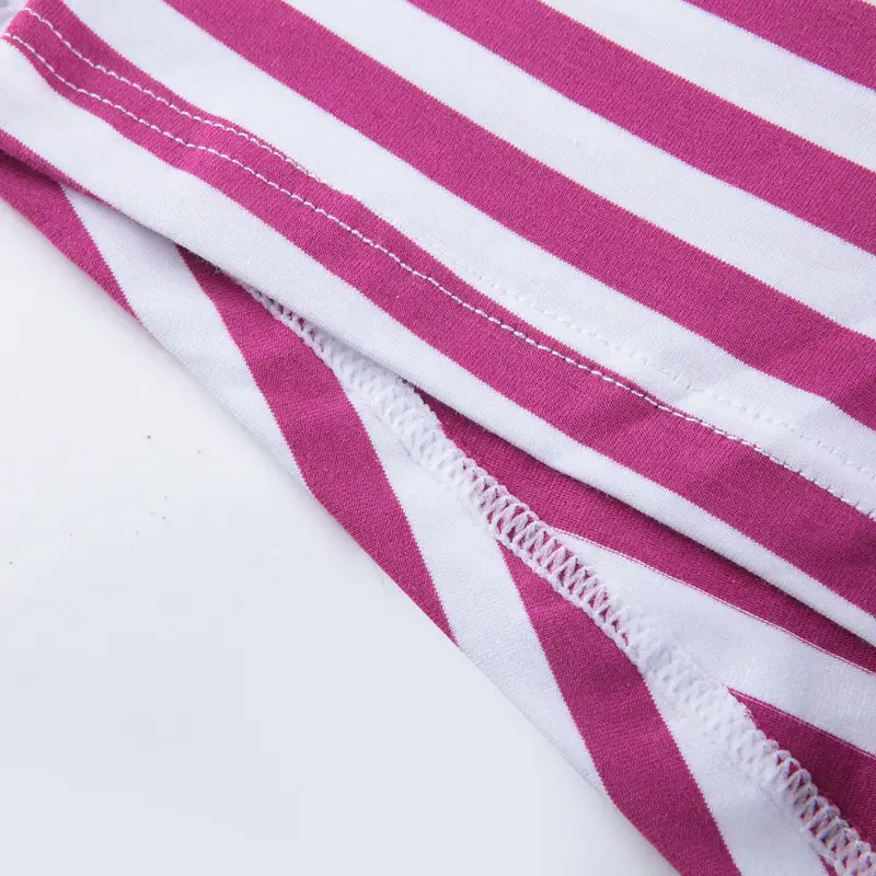 Men's underwear with a square corner