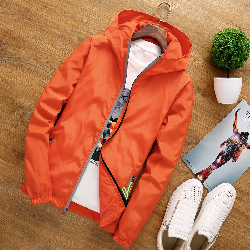 Добавляем удобрения, пальто, куртку, куртку, куртку, любимую, ветровку и противолегкий рыболовный костюм, логотип.