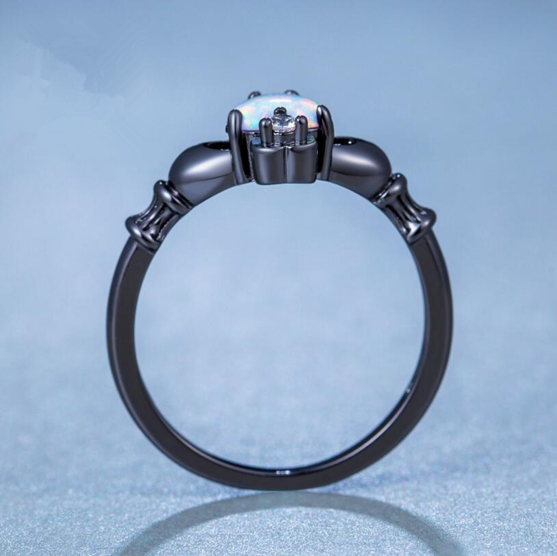 Creative Retro Love Heart Crown Alloy Black Ladies Ring