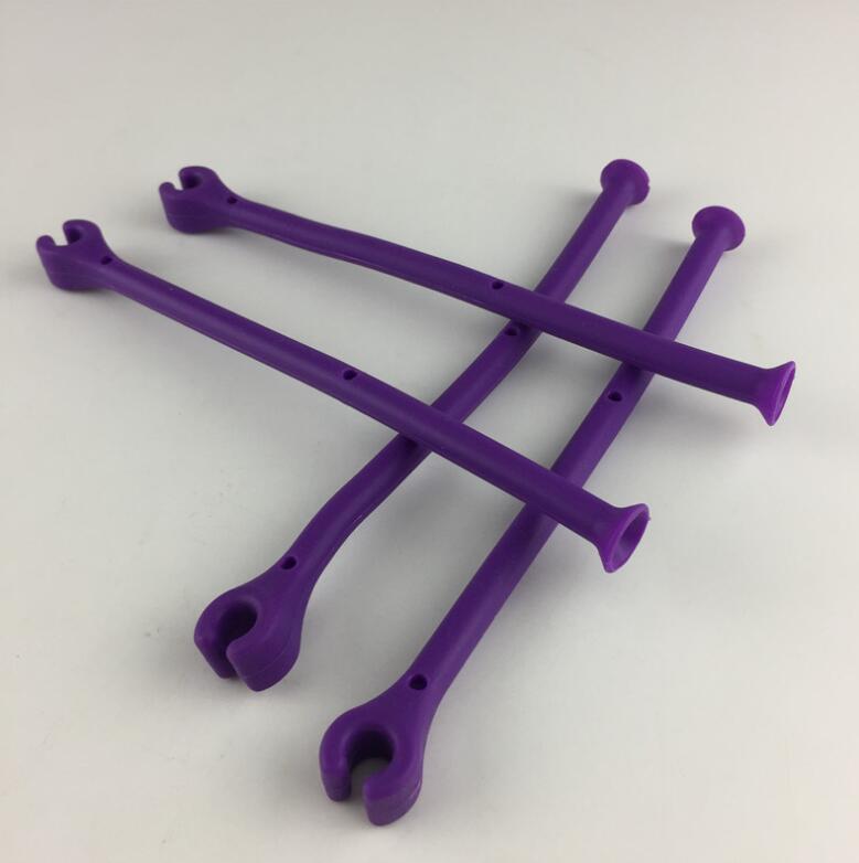 Quirky Tether Stemware Saver