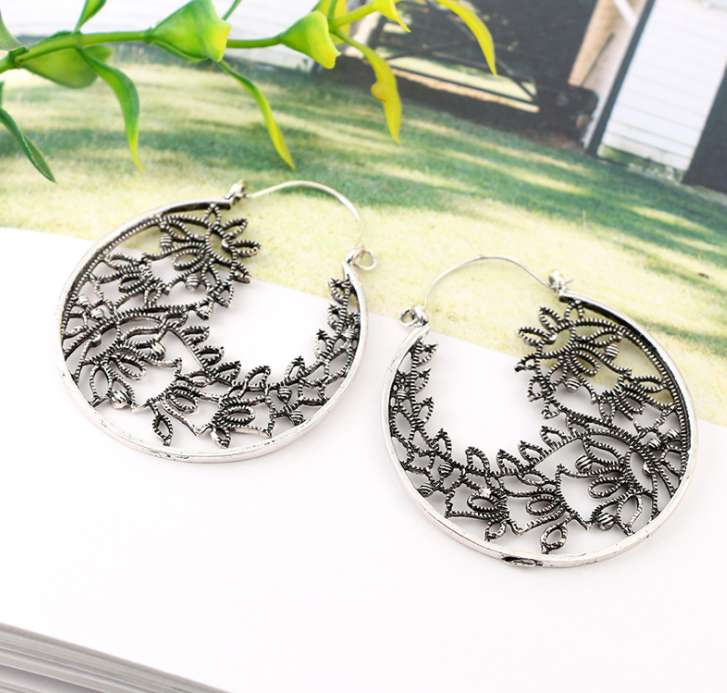 Bijoux Floral Cut Earrings