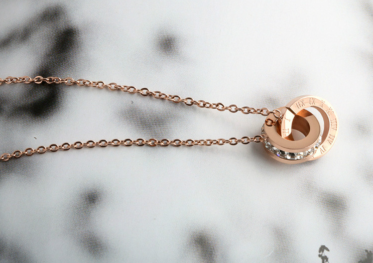 Diamond ring chain accessories 2021 all-match clavicle factory wholesale fashion new South Korea female creative titanium necklace