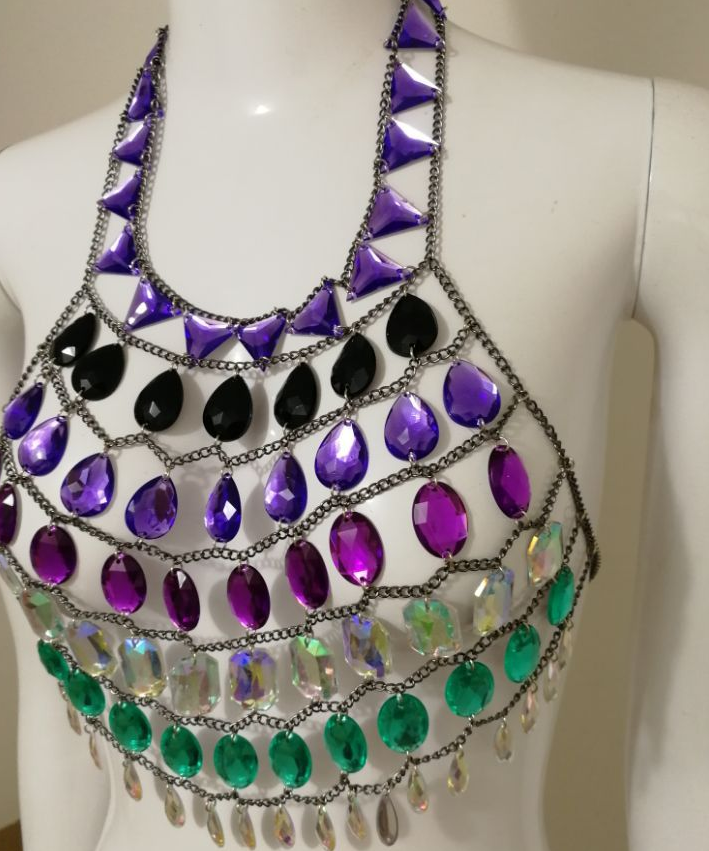 بلوزة صيفية فاخرة براقة بلا ظهر بتصميم مجوف وحُلية من الأحجار المعدنية للحفلات والشاطئ