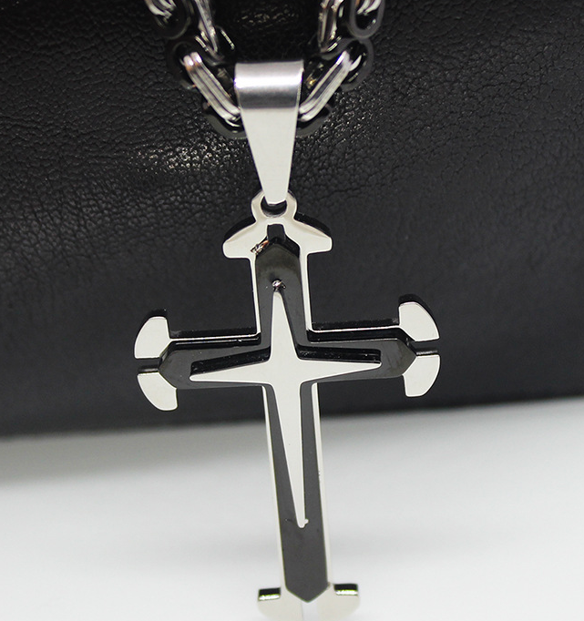 Europe and the United States sell high - quality three - layer cross - fork pendant titanium steel necklace stainless steel cross necklace