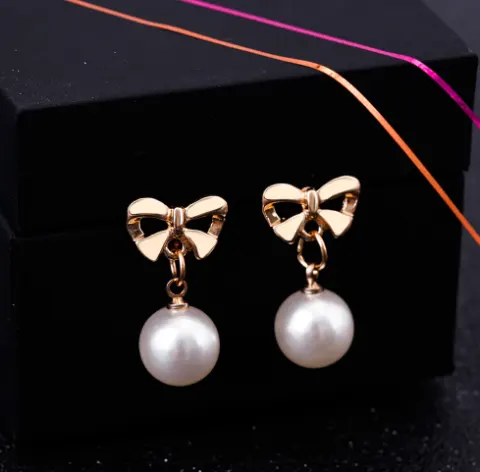 Hypoallergenic Heart-shaped Zircon Earrings Women's Bow Pearl